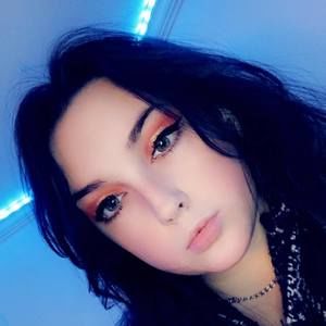 Meet your Posher, Hailey